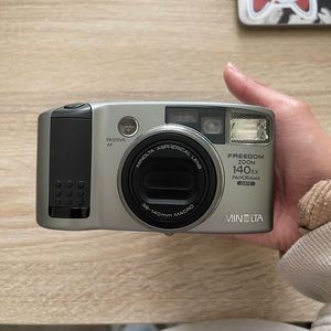 35mm point and shoot camera